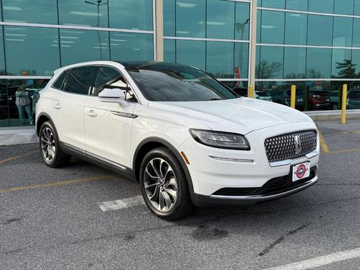 2021 Lincoln Nautilus Reserve