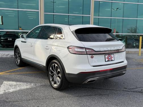 2021 Lincoln Nautilus Reserve