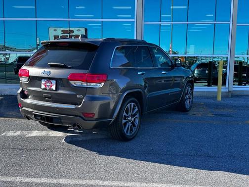 2018 Jeep Grand Cherokee Overland
