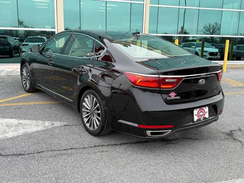 2017 Kia Cadenza Premium