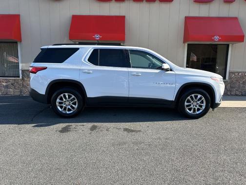 2020 Chevrolet Traverse LT Leather