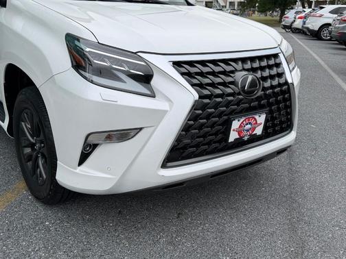 Starfire Pearl 2020 Lexus GX 460 Base