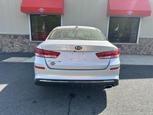 2020 Kia Optima LX