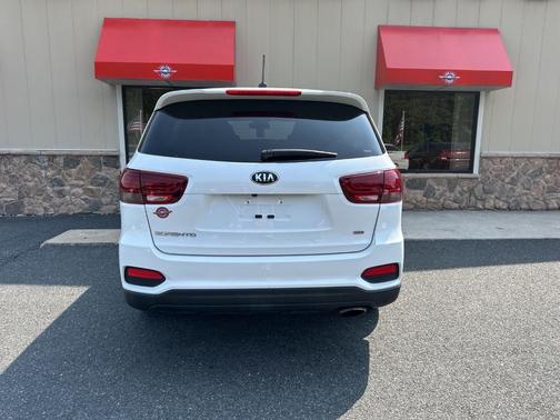 2019 Kia Sorento LX