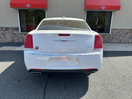 2019 Chrysler 300 Limited