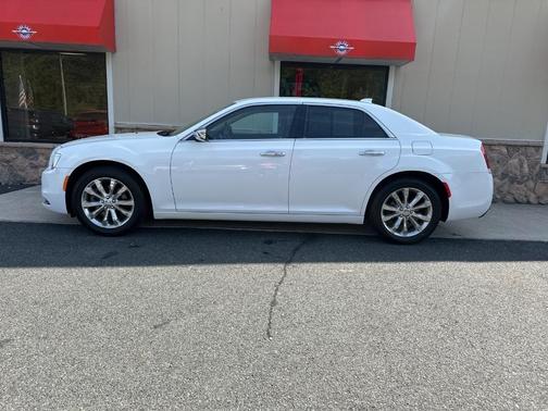 2019 Chrysler 300 Limited