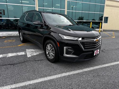 2022 Chevrolet Traverse LT Leather