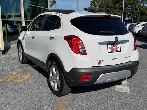 Summit White 2016 Buick Encore Base