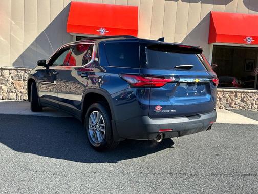 2022 Chevrolet Traverse LT Leather