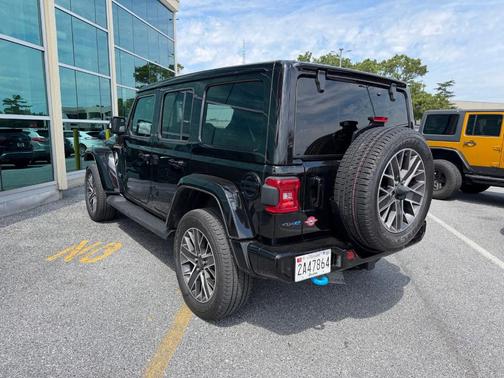 Black Clearcoat 2023 Jeep Wrangler 4xe Sahara