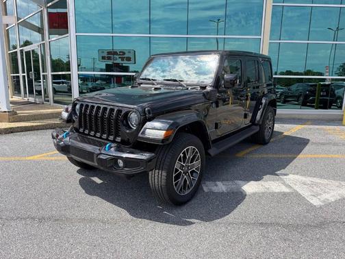 Black Clearcoat 2023 Jeep Wrangler 4xe Sahara