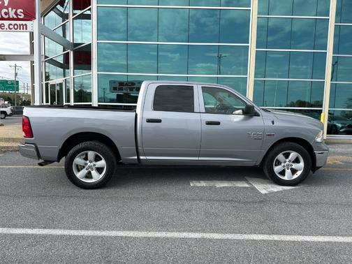 2023 RAM 1500 Classic SLT