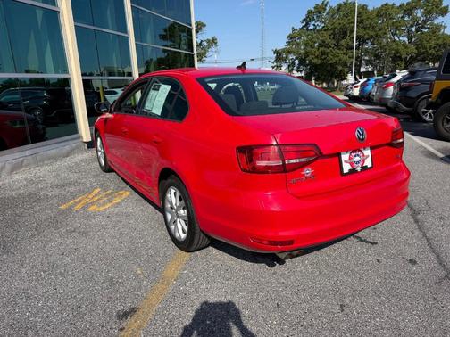 Red 2015 Volkswagen Jetta