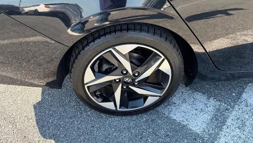 Phantom Black 2021 Hyundai ELANTRA Limited