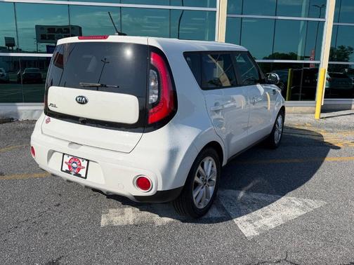 Clear White 2019 Kia Soul +
