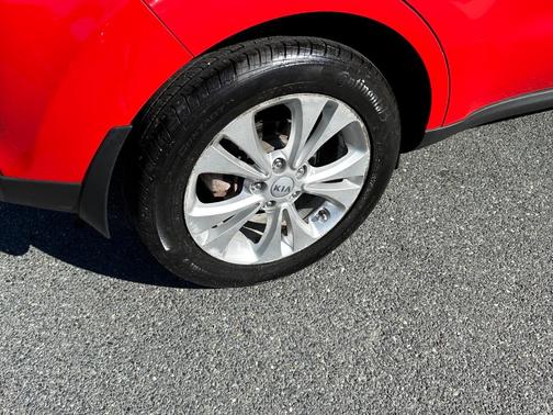 2015 Kia Soul +