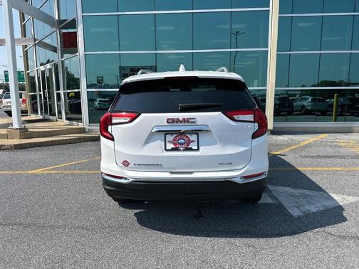 2022 GMC Terrain SLT