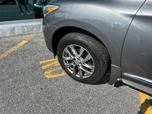2015 INFINITI QX60 Base