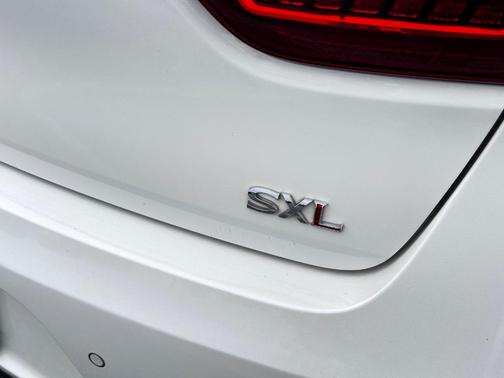 2018 Kia Cadenza SX Limited