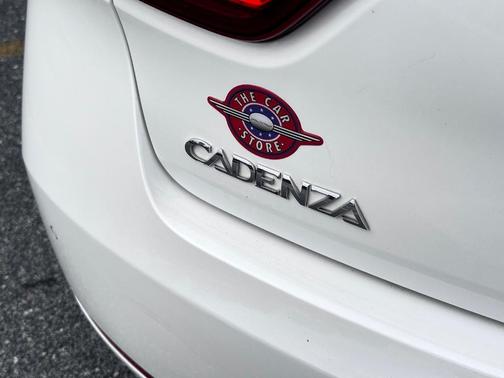2018 Kia Cadenza SX Limited