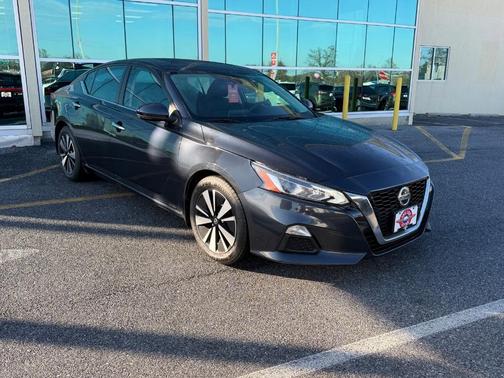2021 Nissan Altima 2.5 SV
