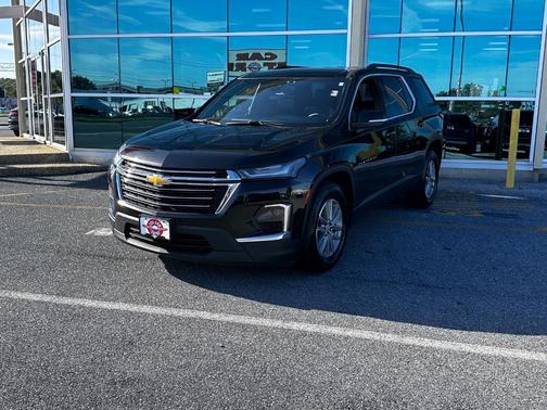 2022 Chevrolet Traverse LT Leather