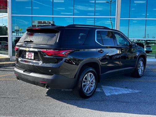 2022 Chevrolet Traverse LT Leather
