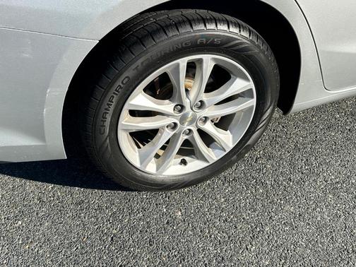 2017 Chevrolet Malibu 1LT