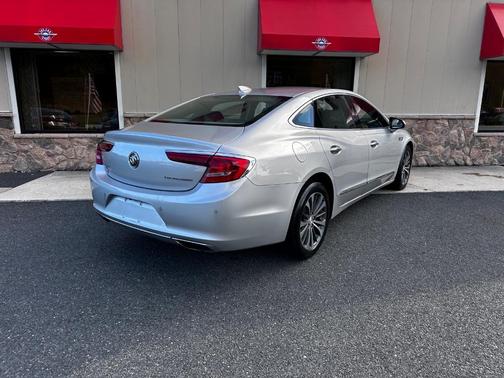 2017 Buick LaCrosse Essence