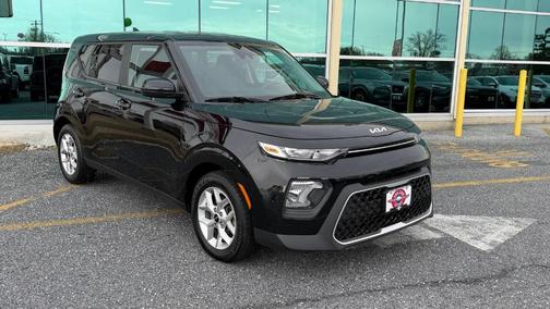 Cherry Black 2022 Kia Soul LX