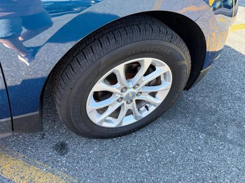 Pacific Blue Metallic 2020 Chevrolet Equinox 2LT
