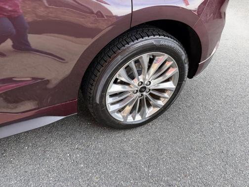 2020 Ford Edge Titanium