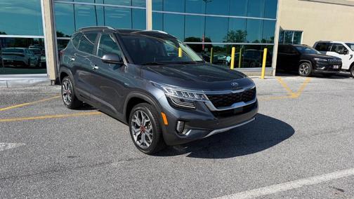 Gravity Gray 2021 Kia Seltos SX