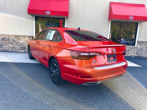 2019 Volkswagen Jetta 1.4T SEL Premium