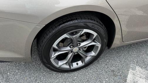 Mineral Gray Metallic 2024 Chevrolet Malibu LT