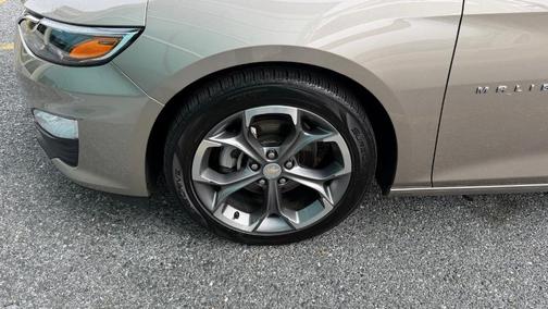 Mineral Gray Metallic 2024 Chevrolet Malibu LT