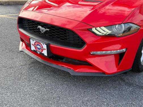 2020 Ford Mustang EcoBoost