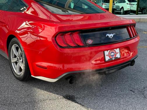 2020 Ford Mustang EcoBoost