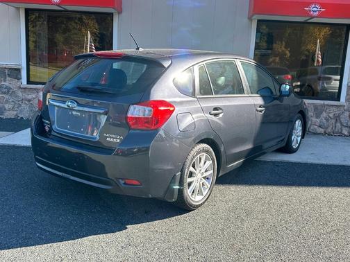 2013 Subaru Impreza 2.0i Premium