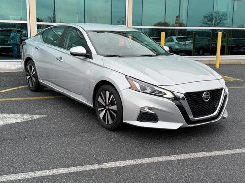 2021 Nissan Altima 2.5 SV