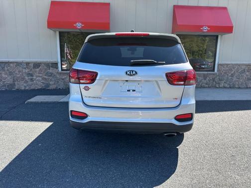2019 Kia Sorento LX