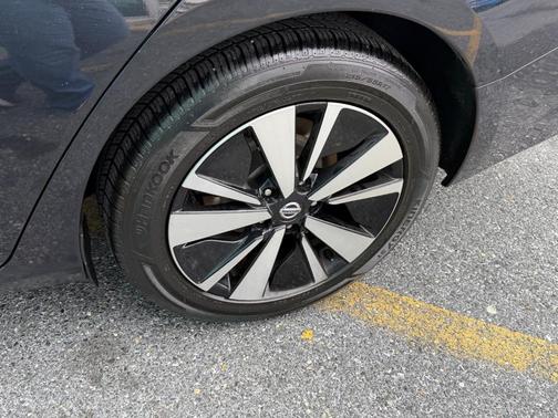 2021 Nissan Altima 2.5 SV