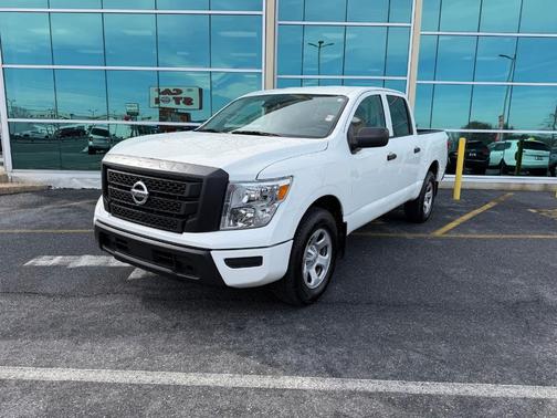 2022 Nissan Titan S