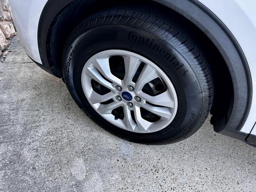 2020 Ford Escape S