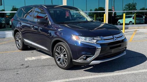 Blue 2016 Mitsubishi Outlander