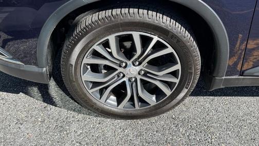 Blue 2016 Mitsubishi Outlander