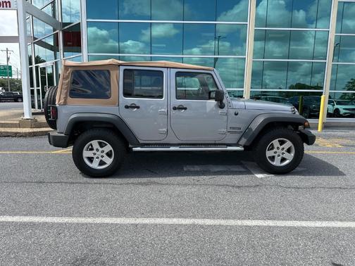 2013 Jeep Wrangler Unlimited Sport