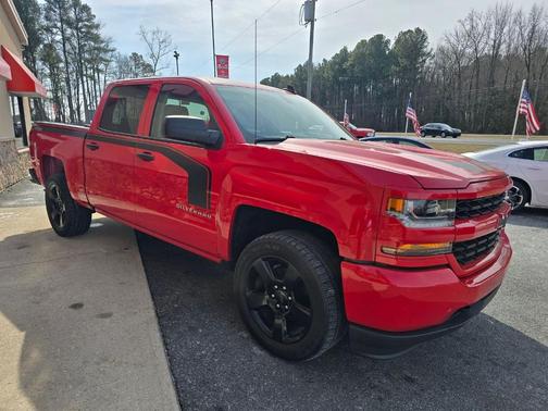 2018 Chevrolet Silverado 1500 Custom