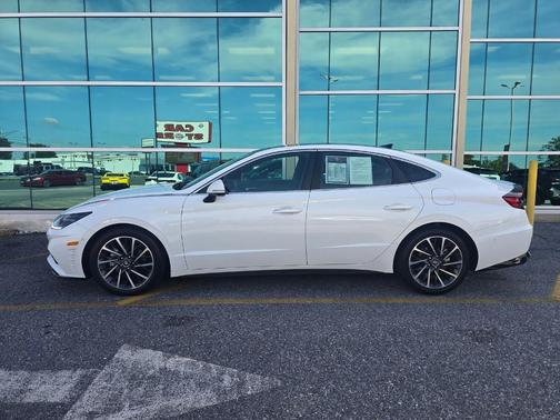 Quartz White 2020 Hyundai SONATA Limited