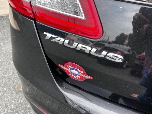 2014 Ford Taurus Limited